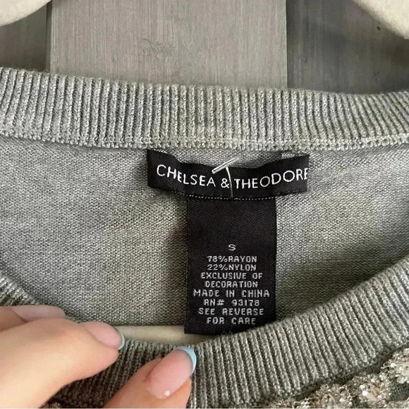 Chelsea &‎ Theodore Classy Sweater - Picture 4 of 6